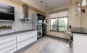 4-к квартира, на длительный срок, 220м2, 3/3 этаж