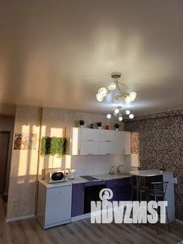 Студия квартира, посуточно, 32м2, 16/18 этаж