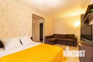 1-к квартира, посуточно, 35м2, 1/1 этаж