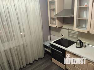 1-к квартира, посуточно, 42м2, 9/10 этаж