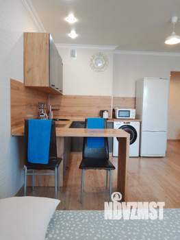 Студия квартира, посуточно, 35м2, 13/20 этаж