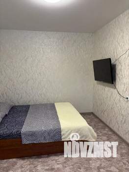 1-к квартира, посуточно, 43м2, 2/10 этаж