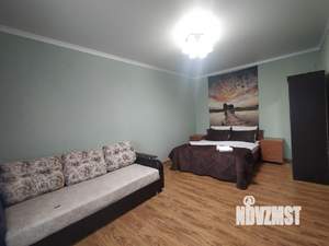 1-к квартира, посуточно, 35м2, 4/5 этаж
