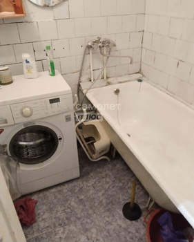 3-к квартира, вторичка, 60м2, 1/5 этаж