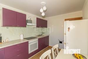 3-к квартира, вторичка, 60м2, 9/9 этаж