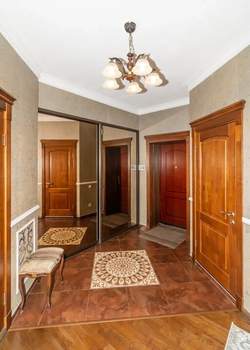 3-к квартира, вторичка, 160м2, 6/10 этаж