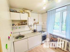 2-к квартира, вторичка, 42м2, 1/2 этаж