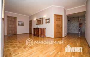 5-к квартира, вторичка, 238м2, 8/8 этаж