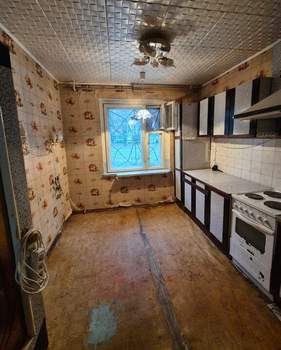 2-к квартира, вторичка, 52м2, 1/10 этаж