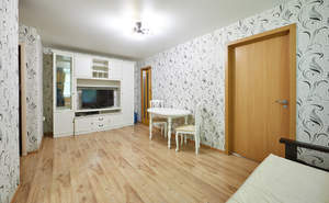 2-к квартира, вторичка, 39м2, 1/4 этаж
