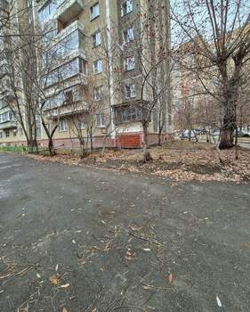 2-к квартира, вторичка, 52м2, 1/10 этаж