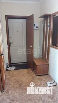 2-к квартира, вторичка, 52м2, 1/10 этаж