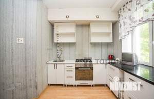 2-к квартира, вторичка, 60м2, 3/3 этаж