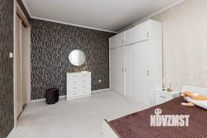 3-к квартира, вторичка, 74м2, 1/2 этаж