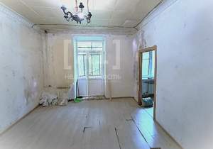 2-к квартира, вторичка, 46м2, 1/4 этаж
