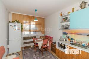 3-к квартира, вторичка, 74м2, 9/10 этаж