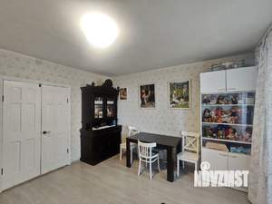 2-к квартира, вторичка, 56м2, 9/10 этаж