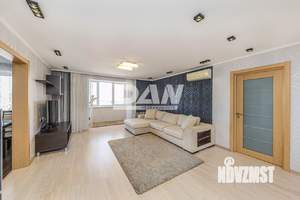 4-к квартира, вторичка, 128м2, 11/11 этаж