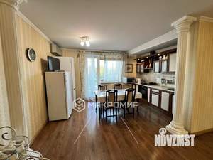 4-к квартира, вторичка, 125м2, 3/10 этаж