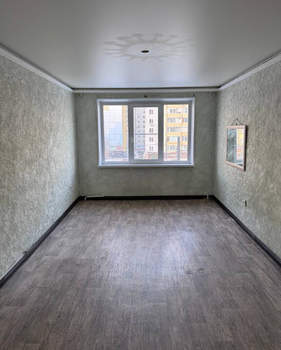 4-к квартира, вторичка, 82м2, 4/9 этаж