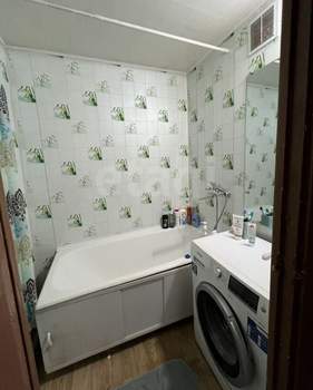 2-к квартира, вторичка, 50м2, 1/9 этаж