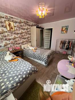 3-к квартира, вторичка, 64м2, 1/10 этаж