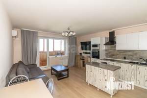 2-к квартира, вторичка, 77м2, 13/20 этаж