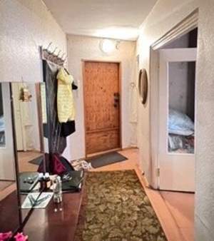 2-к квартира, вторичка, 53м2, 1/9 этаж