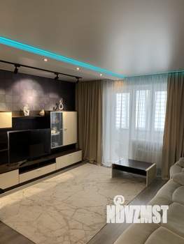 2-к квартира, вторичка, 64м2, 1/10 этаж