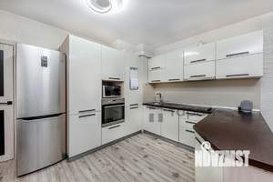 3-к квартира, вторичка, 82м2, 9/14 этаж