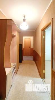 2-к квартира, вторичка, 54м2, 1/10 этаж