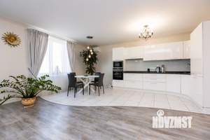 3-к квартира, вторичка, 115м2, 11/16 этаж