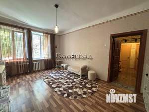 2-к квартира, вторичка, 54м2, 1/2 этаж