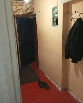 2-к квартира, вторичка, 44м2, 1/4 этаж
