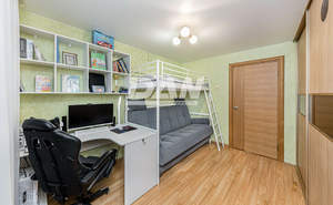 4-к квартира, вторичка, 63м2, 5/5 этаж