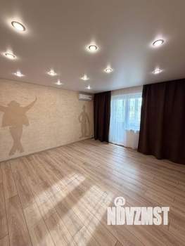 2-к квартира, вторичка, 61м2, 8/10 этаж