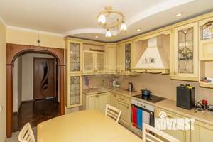 3-к квартира, вторичка, 68м2, 2/10 этаж