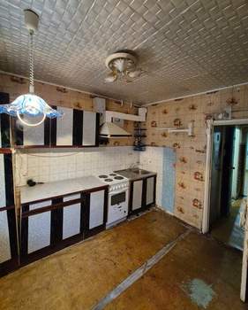 2-к квартира, вторичка, 52м2, 1/10 этаж