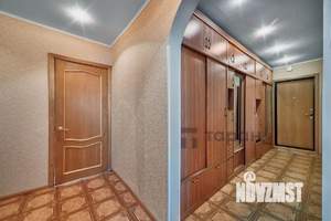 4-к квартира, вторичка, 82м2, 8/10 этаж
