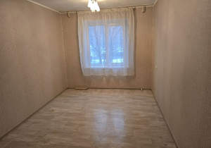 2-к квартира, вторичка, 52м2, 1/10 этаж