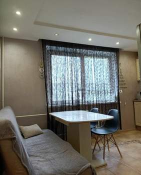 2-к квартира, вторичка, 65м2, 8/10 этаж