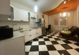 2-к квартира, вторичка, 58м2, 8/18 этаж