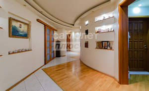 4-к квартира, вторичка, 169м2, 4/10 этаж