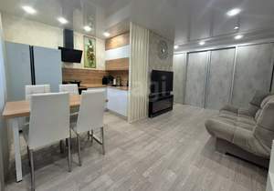 2-к квартира, вторичка, 56м2, 1/10 этаж