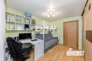 4-к квартира, вторичка, 63м2, 5/5 этаж