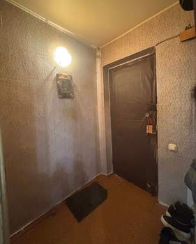 2-к квартира, вторичка, 42м2, 3/5 этаж