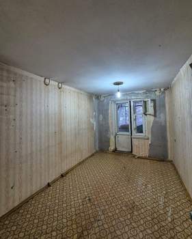 2-к квартира, вторичка, 52м2, 1/10 этаж