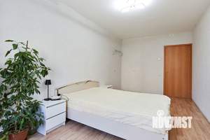 2-к квартира, вторичка, 56м2, 1/10 этаж