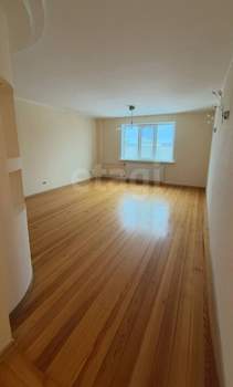 3-к квартира, вторичка, 109м2, 9/10 этаж