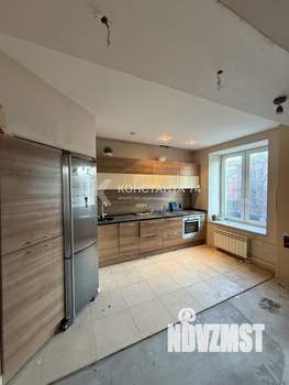 4-к квартира, вторичка, 97м2, 2/5 этаж